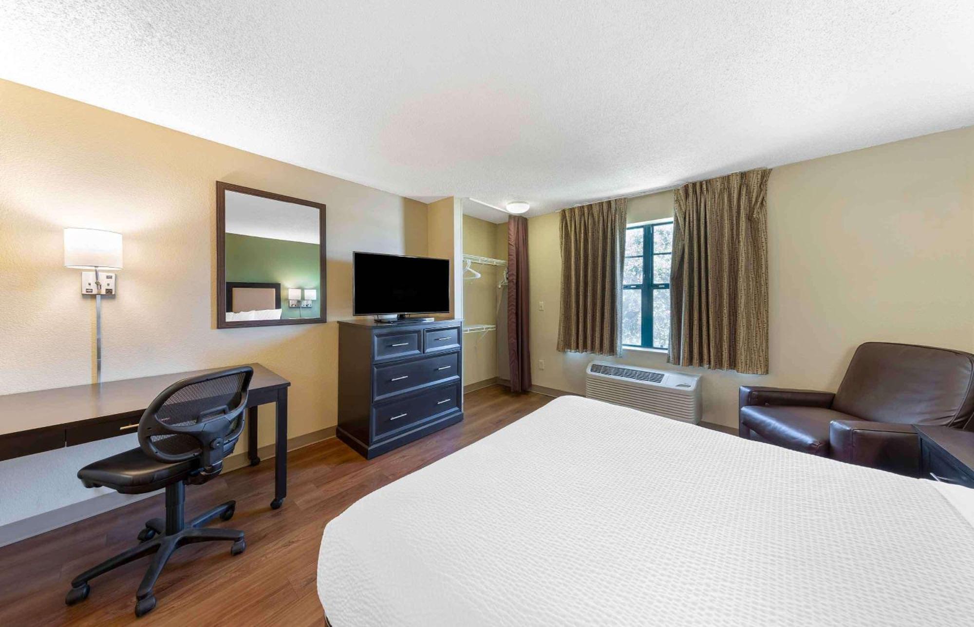 Extended Stay America Suites - Kansas City - Overland Park - Metcalf Ave Exterior photo